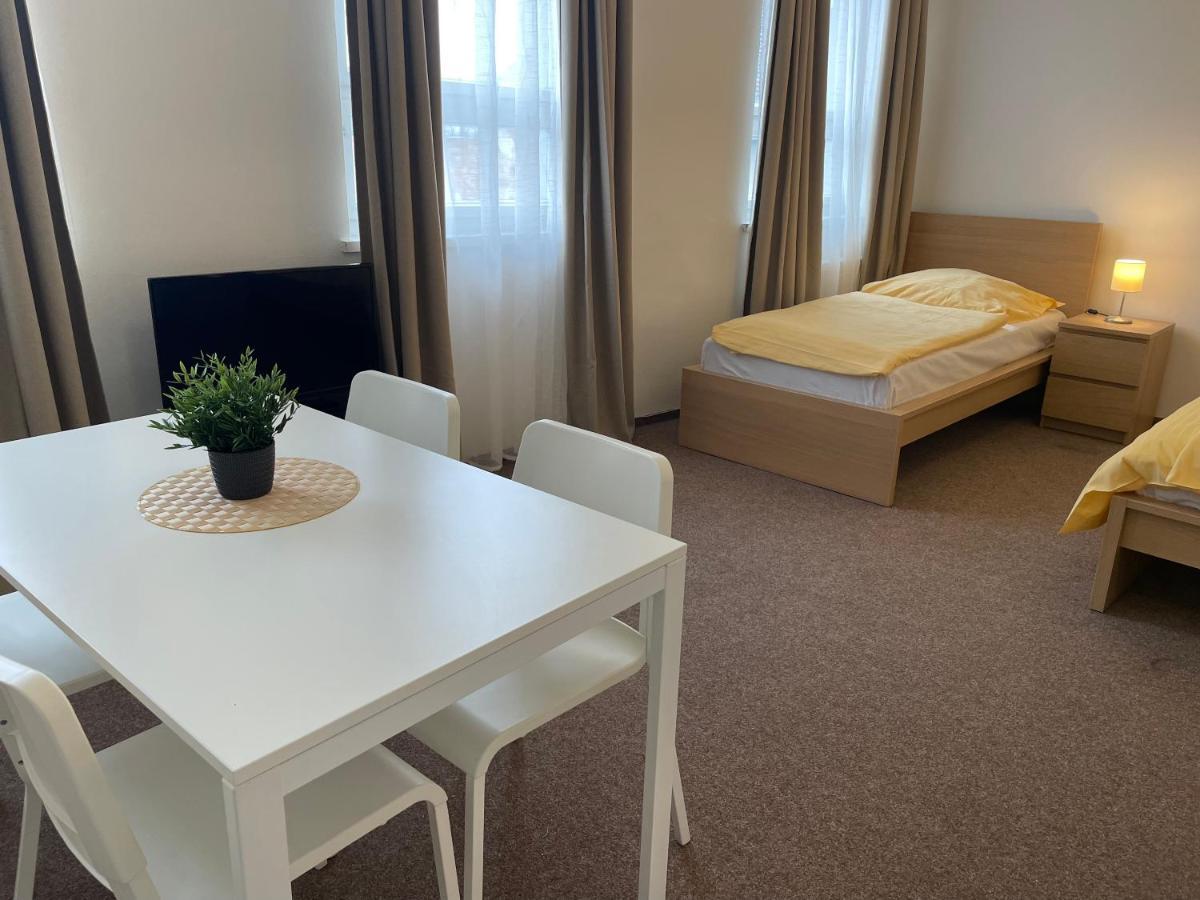 Hotel Koruna Roudnice nad Labem Zewnętrze zdjęcie