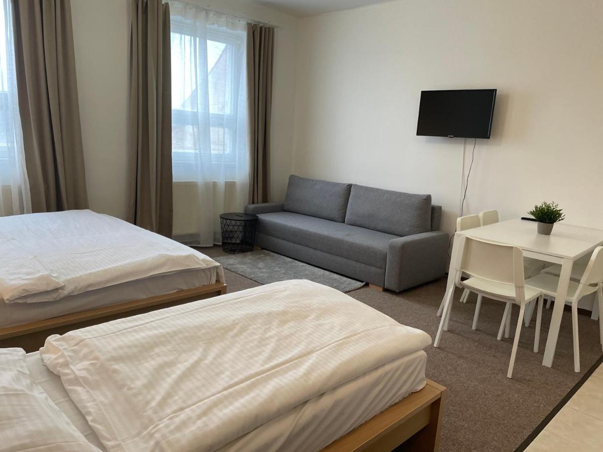 Hotel Koruna Roudnice nad Labem Zewnętrze zdjęcie