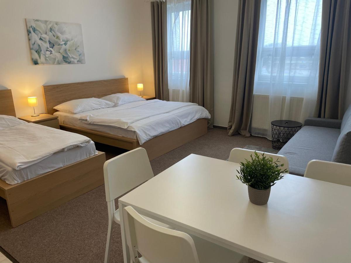 Hotel Koruna Roudnice nad Labem Zewnętrze zdjęcie